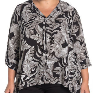 Bobeau Leaf Pattern Pull-On Top